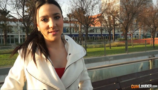 Desire Sevilla flashes her booty on the street porn pics