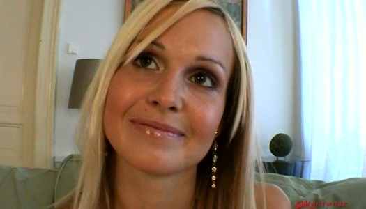 Gorgeous amateur blonde getting naked and posing on the cam porn pics