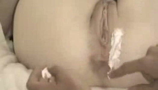 Pale chick with nice butt gets her pussy shaved and fingered on cam porn pics