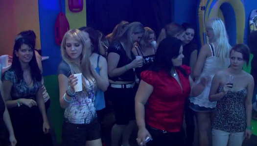 Hilarious tipsy black and white chicks are ready to be fucked mish and doggy porn pics