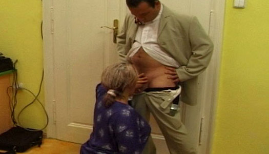 Ugly obese and old cleaner Femke C sucks a strong dick for sticky cum porn pics