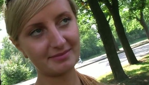 Tasty looking Russian blond cutie gives a head to pickuper in the car porn pics