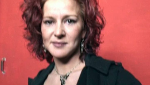 Red-haired mature nymph masturbates in a taxi porn pics