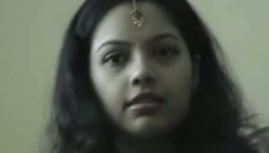 Adorable Indian girl is posing in homemade sex video porn pics