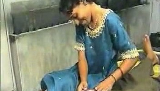 Authentic Indian MILF gets her dirty hairy cunt eaten by her hubby porn pics