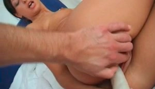 Salty brunette sucks sex toy and sends it deep in her twat porn pics