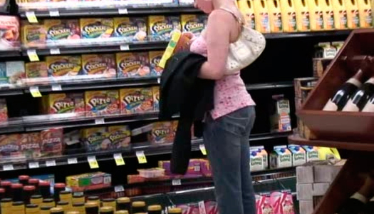 Slutty blond chic shows off her ruined body with cellulite ass and baggy tits porn pics