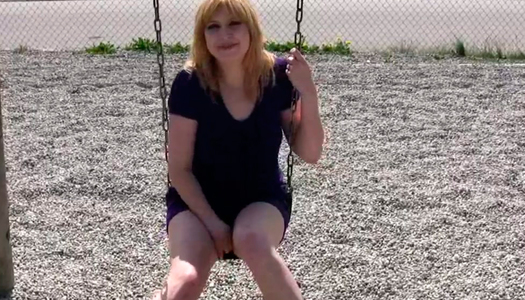 Kinky amateur blonde girl masturbates her pussy porn pics