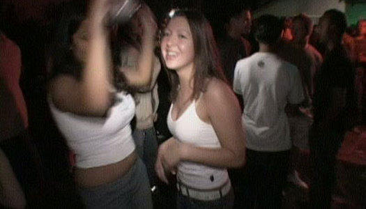 Kinky brunettes and blondies are ready for steamy sex in the dorm porn pics