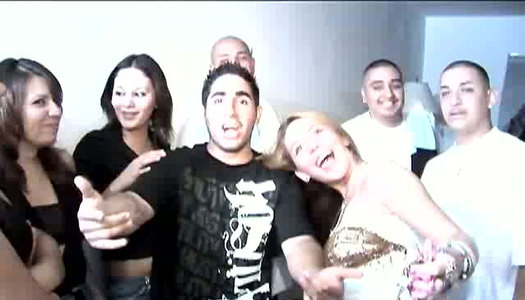 Hussy lesbian girlfriends kissing and getting fucked at the same time porn pics