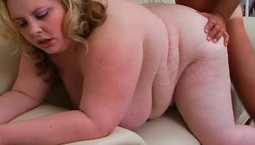 Huge sized Caucasian mom rides hard shaft on top and later she gets fucked mish porn pics
