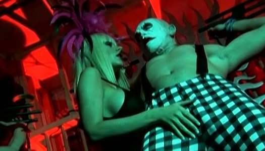 Hungry for cock blonde slut is sucking meaty stick deepthroat porn pics