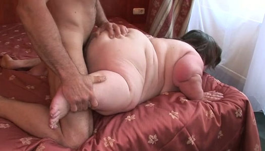 This dark haired midget bitch fucks better than normal chick porn pics