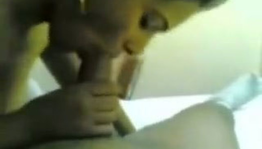 Cock crazed Indian slut gives her lover a nice blowjob porn pics