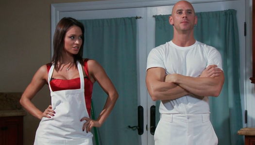 Dark haired bombshell with big boobs Franceska Jaimes sucks the dick porn pics