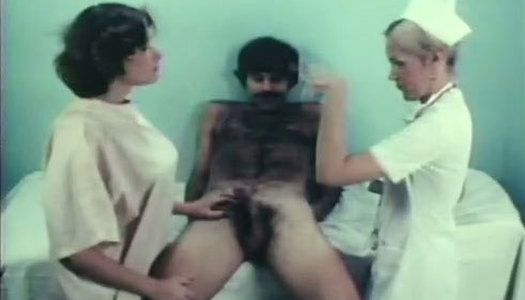 Kinky nurse sluts give nice blowjob to hungry patients porn pics