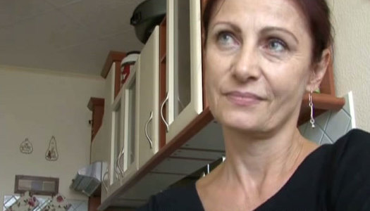 Beautiful and mature Czech lady is also horny for some quick sex porn pics