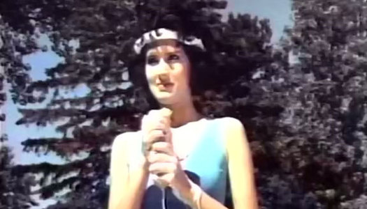 Horny freak mouth fucks his slutty dark haired bitch hard porn pics