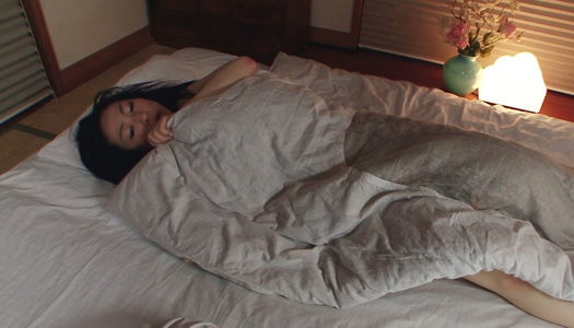 Solo Asian gal Emiko Koike toying her pussy before falling asleep porn pics