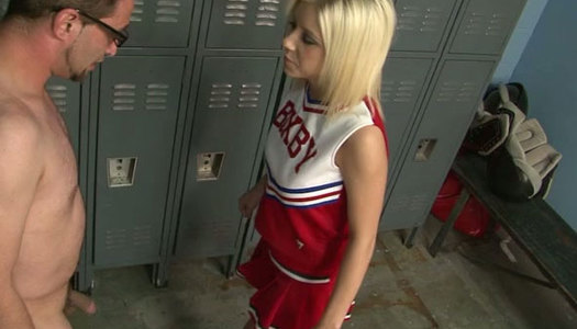 Leggy cheerleader knocking out one dude in the locker room porn pics