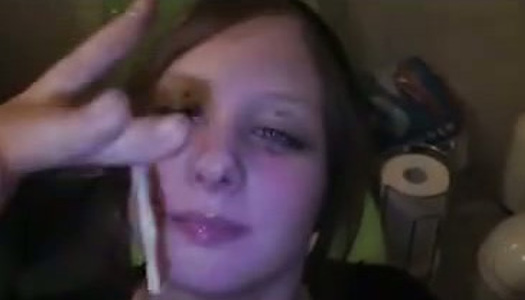 Spoiled webcam girlie sucks fat dick and gets messy facial right away porn pics