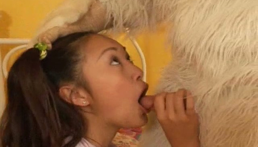 Appealing oriental nympho Evelyn Lin gives her lover a nice BJ porn pics