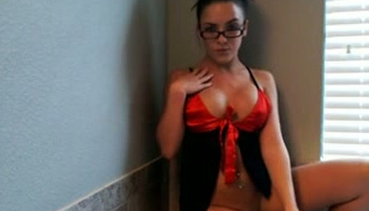 Smoking hot babe masturbating in arousing amateur clip porn pics