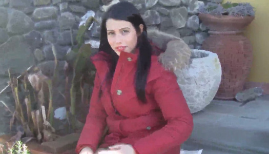 Her feet in nylon pantyhose make men watch and drool porn pics