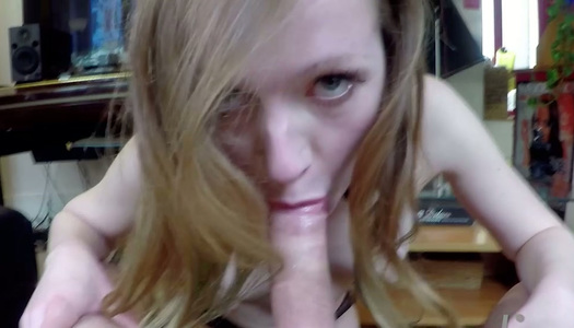 Casting in POV with a French debutante porn pics