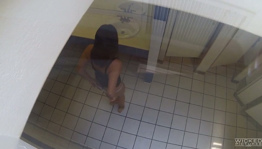 Hot hidden camera video featuring pussy licking porn pics