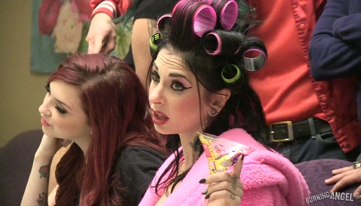 Backstage video featuring Veronica Rose porn pics