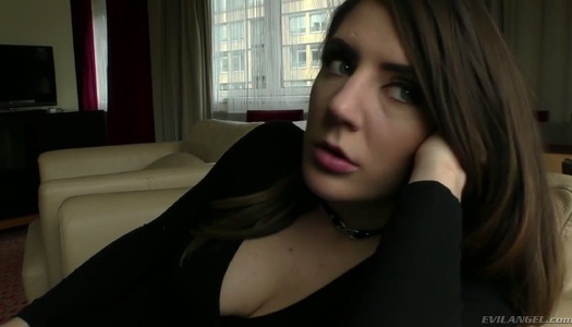 Libidinous babe Samantha Bentley and her naughty girlfriend are making love porn pics