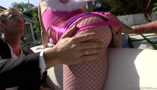 Skilled fucker Rocco Siffredi fucks Alby Rydes and her naughty GF outdoor porn pics