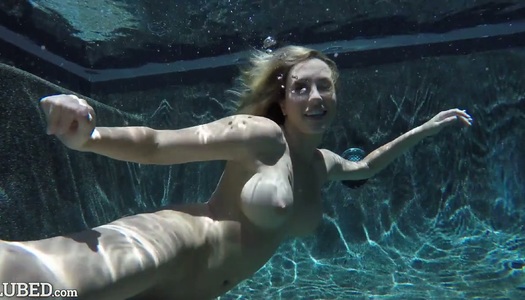 Stunning lubed babe Brett Rossi is fucked in her juicy warm pussy porn pics