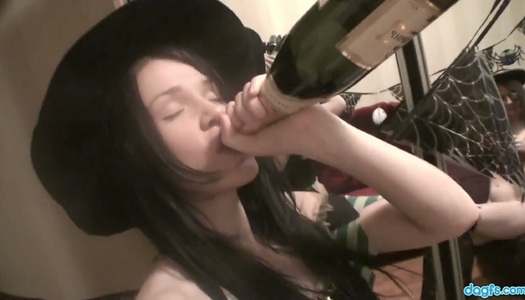 Delicious babes lick each others tasty looking pussies porn pics