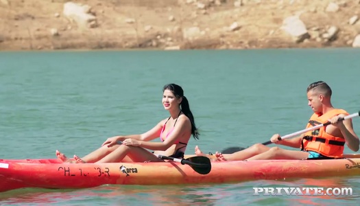 Yummy babe Lady Dee enjoys having crazy sex on the beach with her new boyfriend porn pics