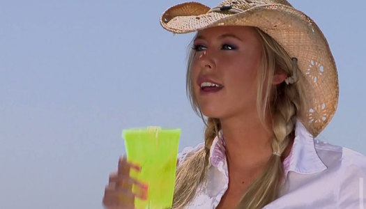 Sexy blonde tourist girl Brynn Tyler blows dick in the pool porn pics