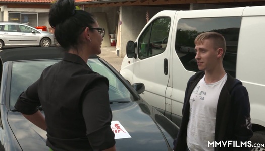 Young dude fucks pretty hot pussy of sexually charged milf Vivian Skylight porn pics