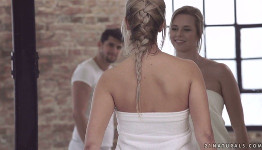 Yummy hottie Nikki Dream enjoys having anal sex with her masseur porn pics