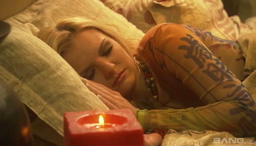 Horny babe Cassie Courtland was caught during hot solo masturbation porn pics