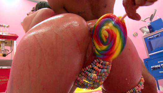 Candy girl Kristina Rose and her wet sweet ass porn pics