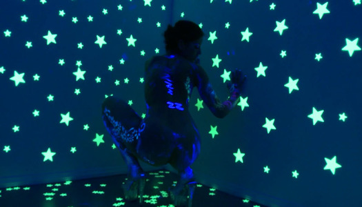 Neon show by bootilisious girl Angel Dark porn pics