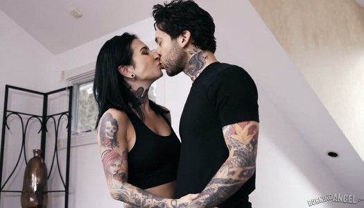 Tattooed whore Joanna Angel gives her head and gets her slit stretched porn pics