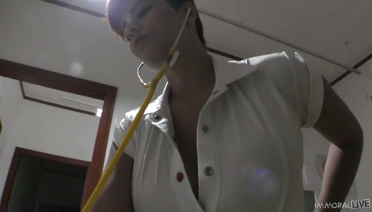 Juggy Colombian nurse Amaranta Hank treats her patient like nobody else before porn pics