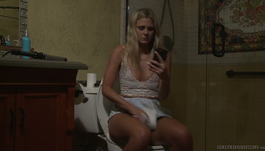 Horny babe Vanessa Veracruz is licking tasty looking GF's pussy porn pics