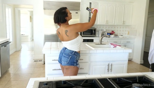 Greedy for cum housewife Emori Pleezer gives a good POV blowjob porn pics