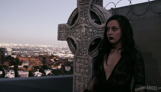 Tattooed chick Whitney Wright gets a mouthful of sperm after steamy sex porn pics