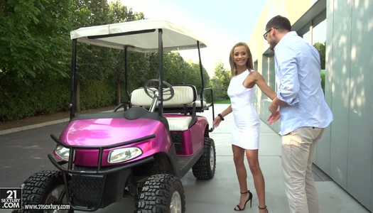 Gorgeous babe Veronica Leal takes a cock in her anus and mouth porn pics