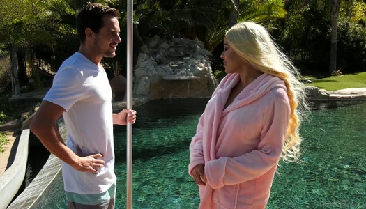 Knockout Cuban blonde Luna Star rides a cock and gets her wet muff rammed porn pics