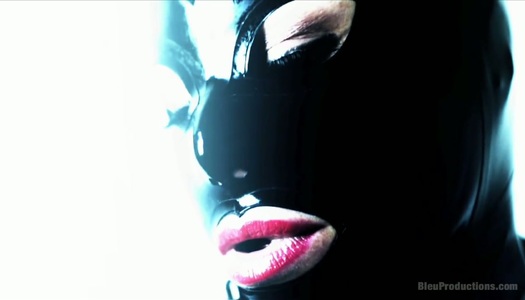 Latex fetish video starring seductive bitch in sexy outfit porn pics